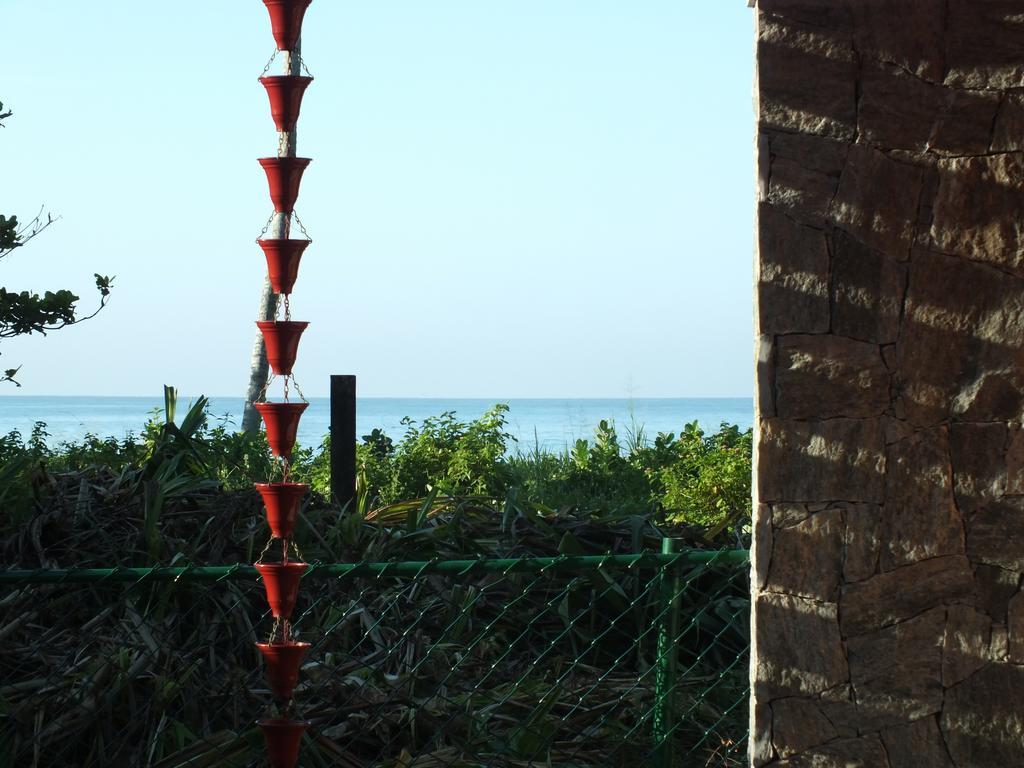 Beach Corner Hotel Weligama Esterno foto